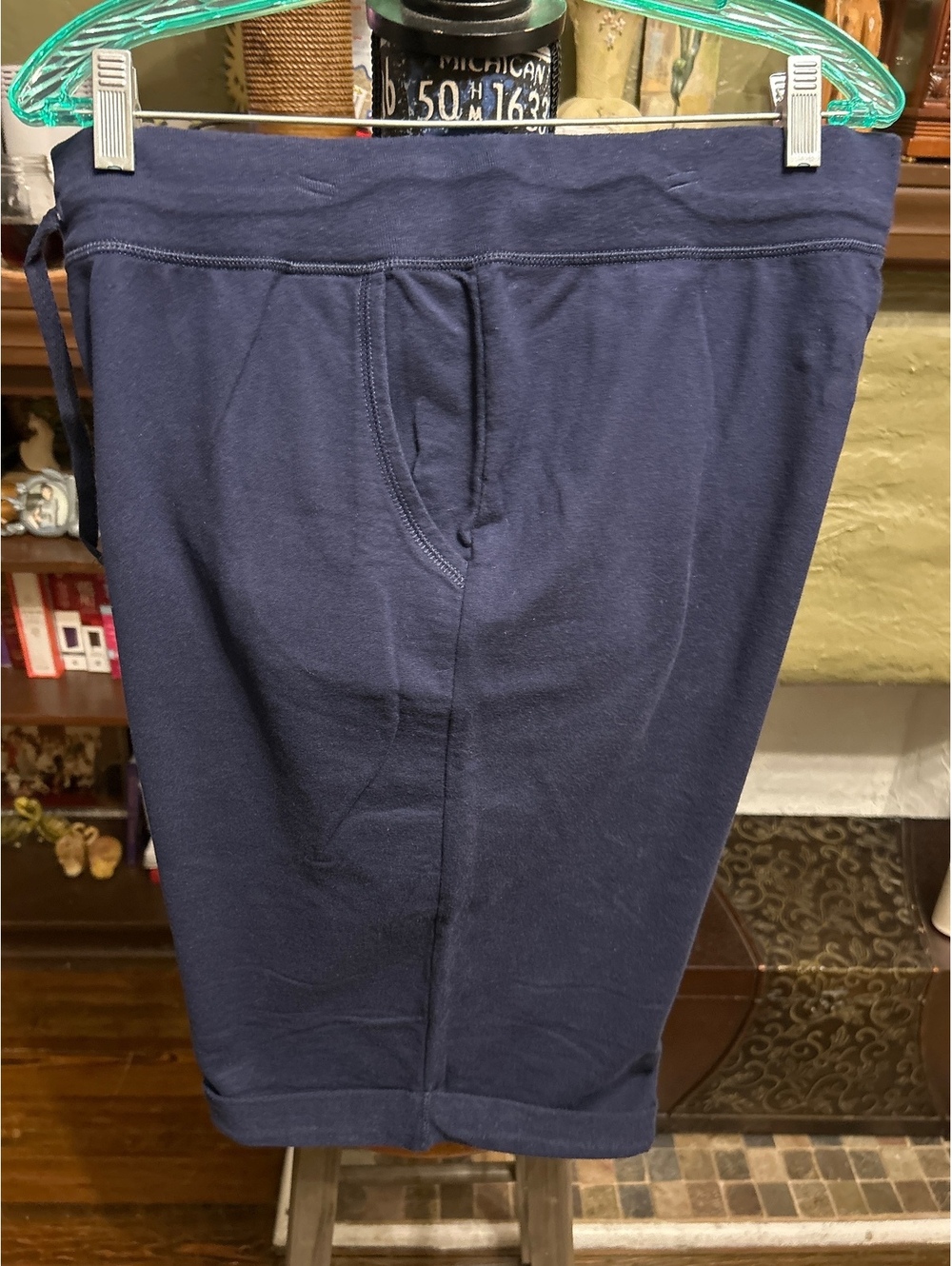 Hanes women’s Navy Blue Cotton Blend Shorts XL